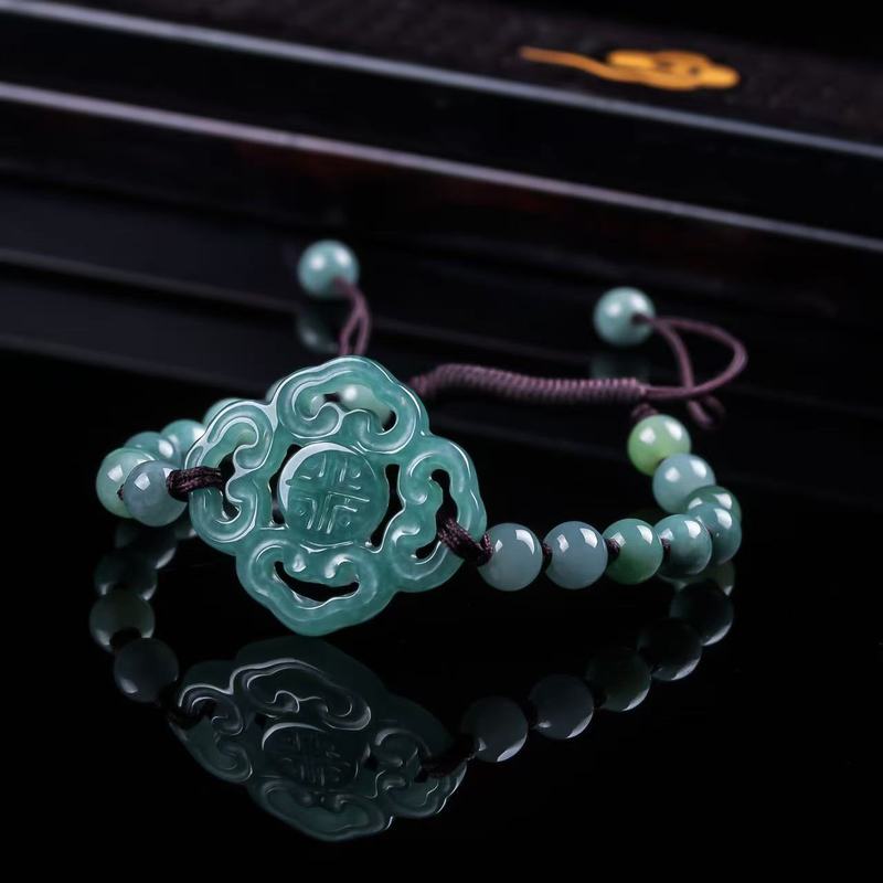 Women Fashion Designers - Bracciale in giadeite naturale di grado