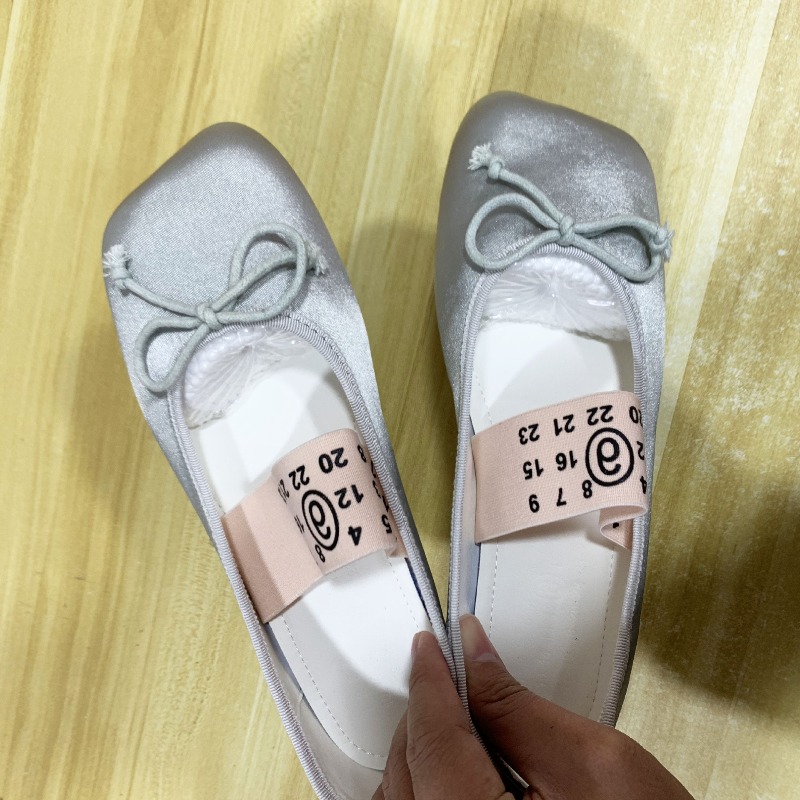 Women Fashion Designers - Nuove Scarpe Mary Jane da Donna,