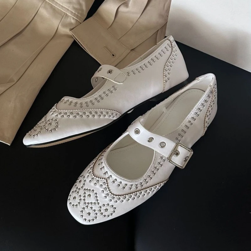 Scarpe basse da donna con desi - Women Fashion Designers recensione e prezzo