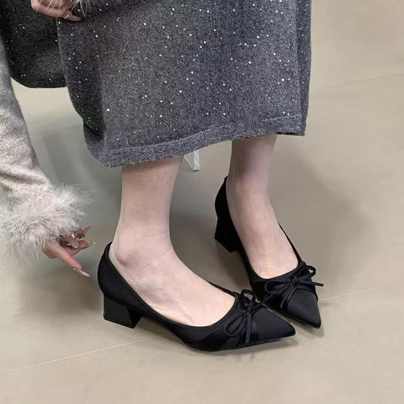 Scarpe singole retrò di media  - Women Fashion Heels recensione e prezzo