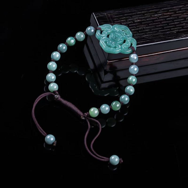 Bracciale in giadeite naturale - Women Fashion Designers recensione e prezzo